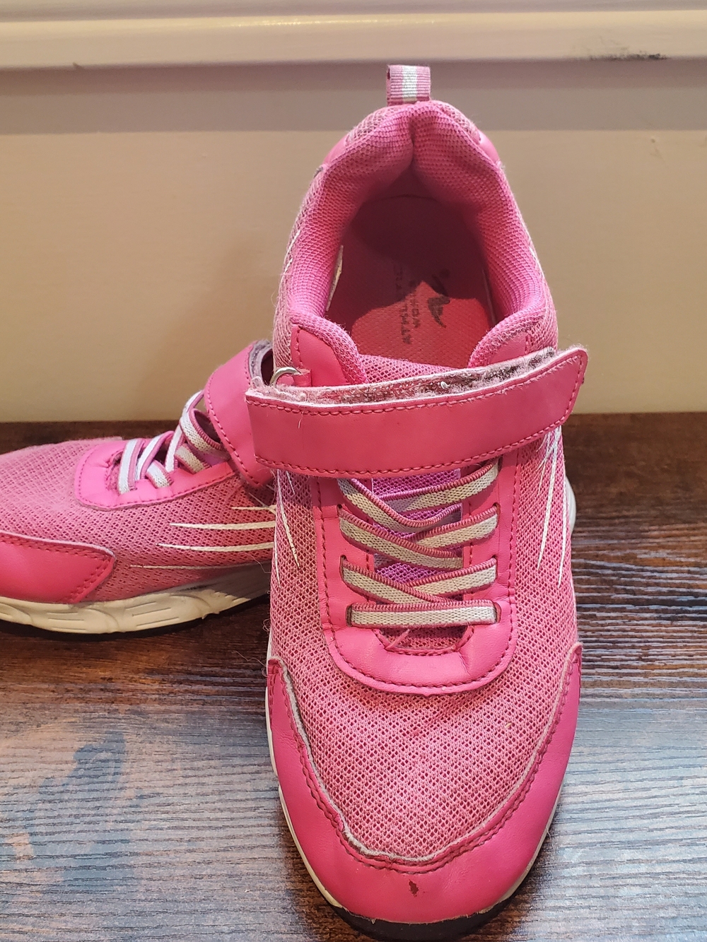 Kids Pink Athletic Sneakers with Hook-and-Loop Strap